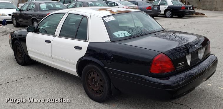 image for item DF3346 2006 Ford Crown Victoria Police Interceptor