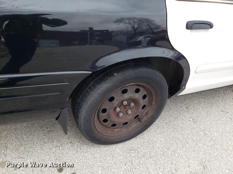 image for item DF3346 2006 Ford Crown Victoria Police Interceptor