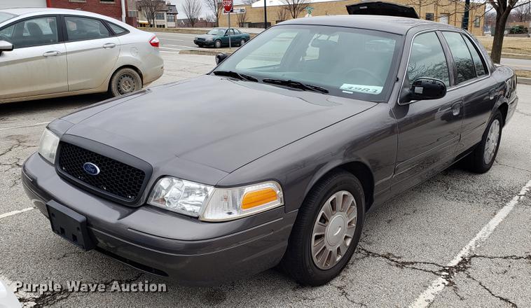 image for item DF3347 2007 Ford Crown Victoria Police Interceptor