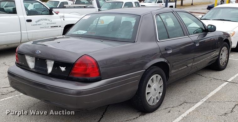 image for item DF3347 2007 Ford Crown Victoria Police Interceptor