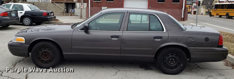 image for item DF3348 2007 Ford Crown Victoria Police Interceptor