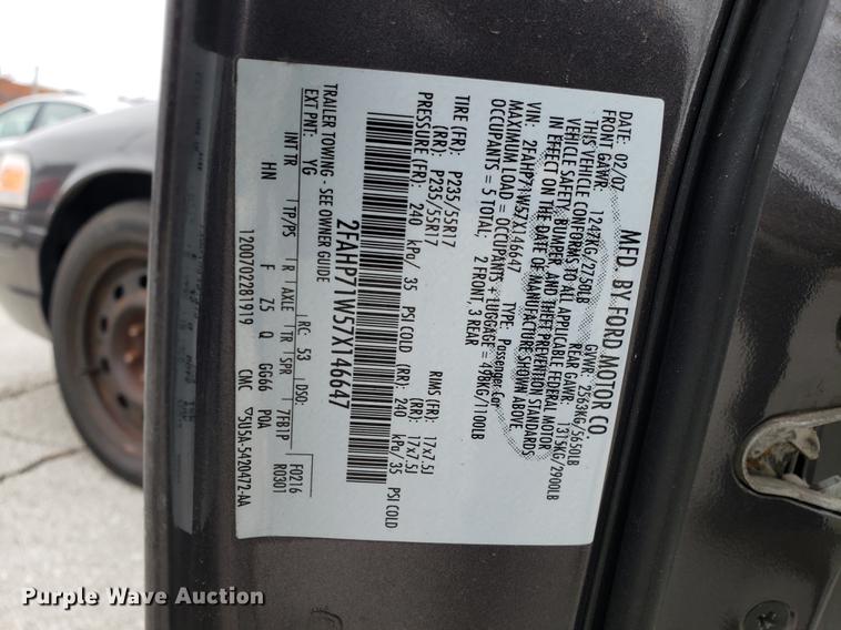 image for item DF3348 2007 Ford Crown Victoria Police Interceptor