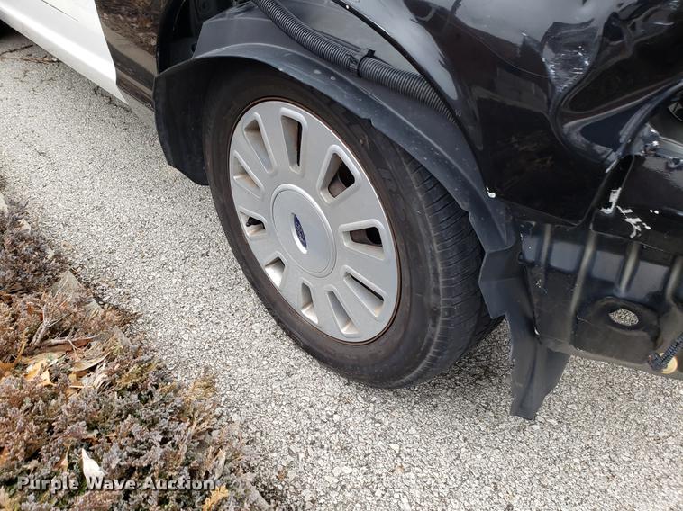 image for item DF3349 2010 Ford Crown Victoria Police Interceptor