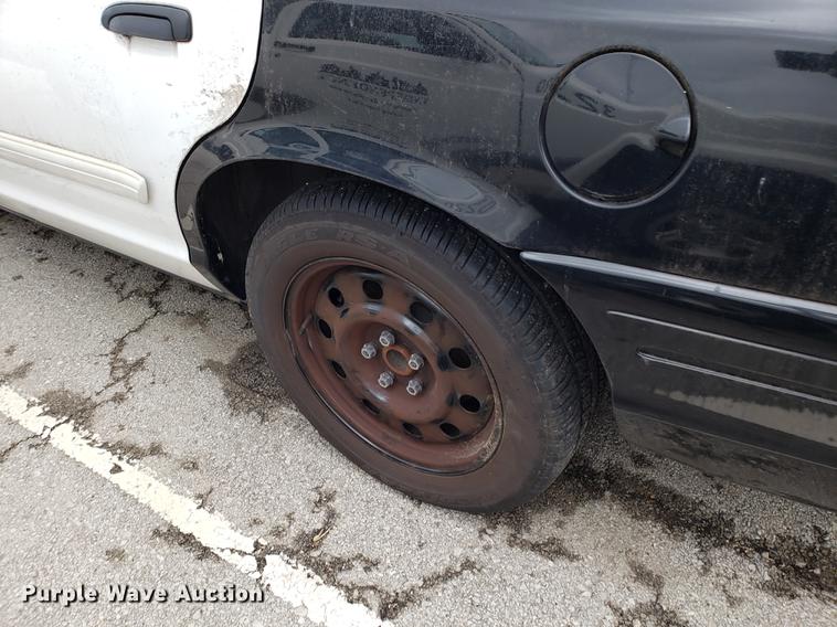 image for item DF3351 2010 Ford Crown Victoria Police Interceptor