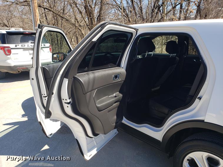 image for item DF3361 2015 Ford Explorer Police SUV