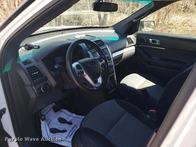 image for item DF3361 2015 Ford Explorer Police SUV