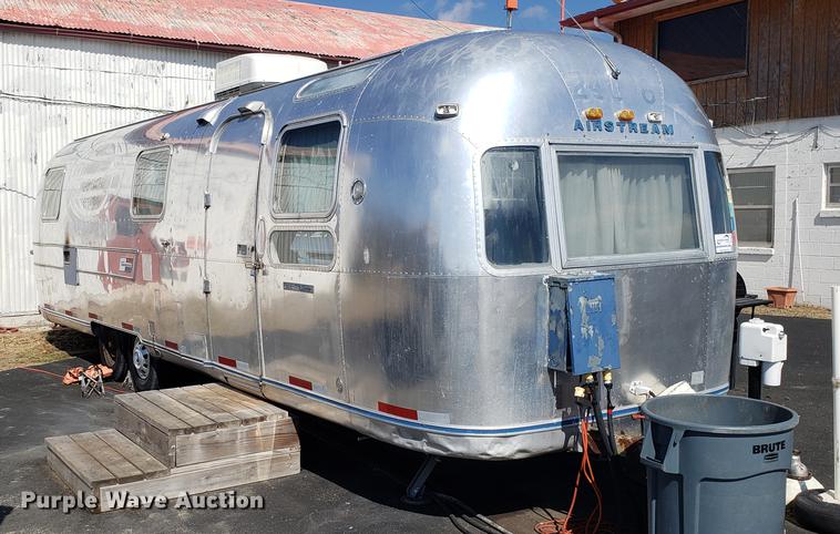 image for item DF3362 1973 Air Stream Land Yacht mobile kitchen