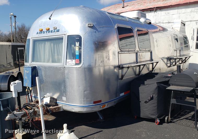 image for item DF3362 1973 Air Stream Land Yacht mobile kitchen