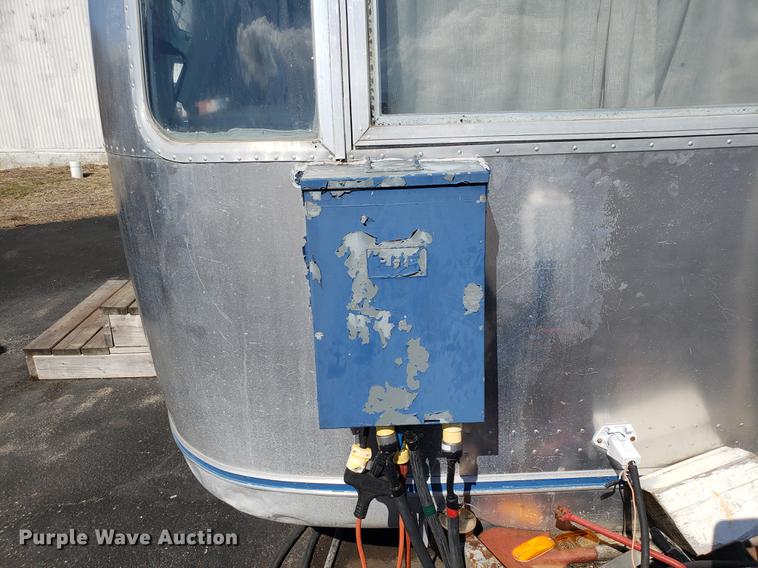 image for item DF3362 1973 Air Stream Land Yacht mobile kitchen