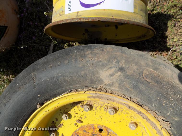 image for item DF4391 (2) 27.75x8.75-14.5 airplane tires and wheels