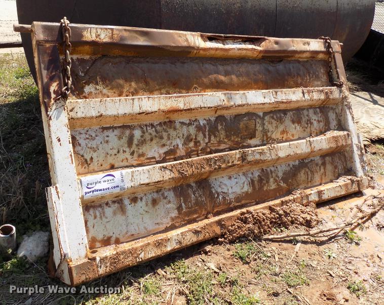 image for item DF4394 Dump truck end gate