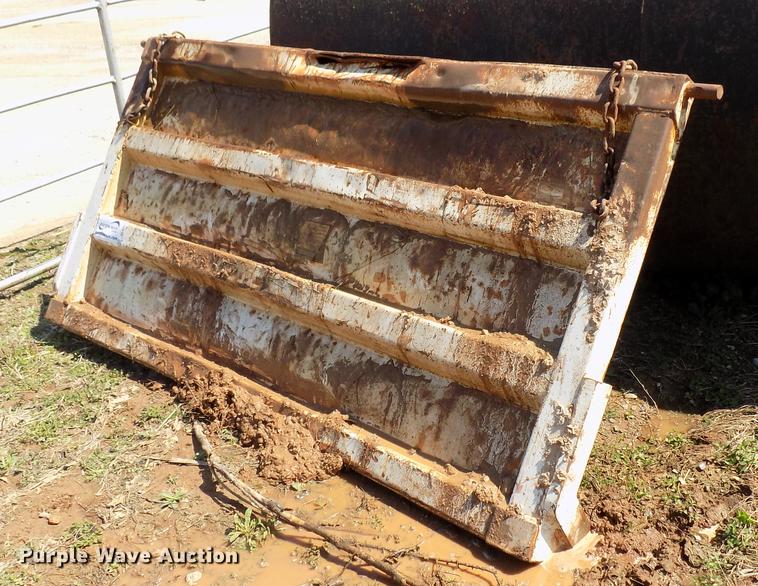 image for item DF4394 Dump truck end gate