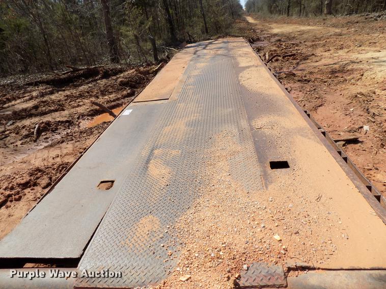 image for item DF4404 (2) 35' x 7.5" flatbed trailer decks