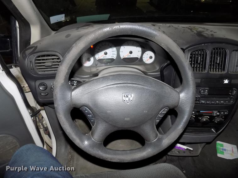 image for item DF4420 2005 Dodge Grand Caravan van