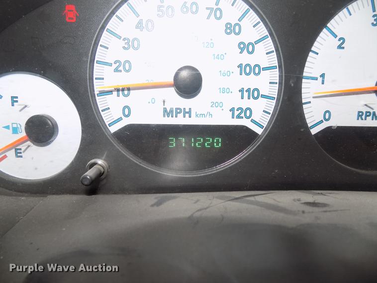 image for item DF4420 2005 Dodge Grand Caravan van