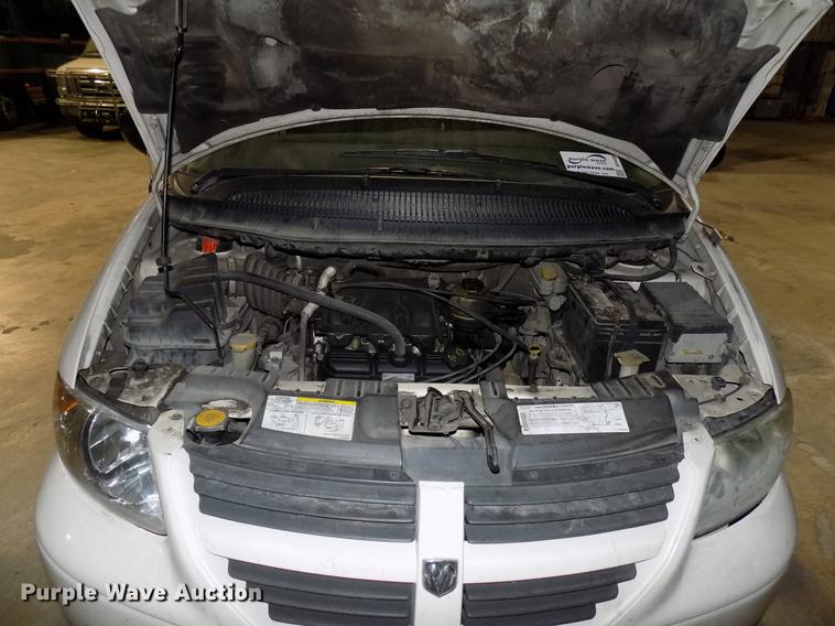 image for item DF4420 2005 Dodge Grand Caravan van