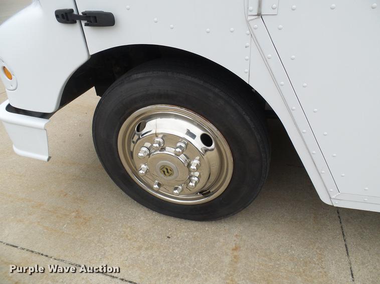 image for item DF7137 2003 Freightliner MT55 DWI/DUI enforcement/command center truck