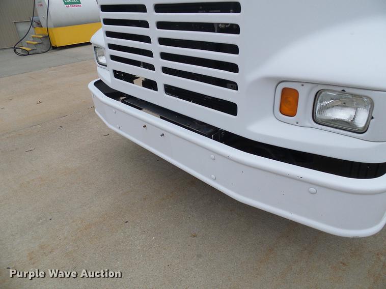 image for item DF7137 2003 Freightliner MT55 DWI/DUI enforcement/command center truck