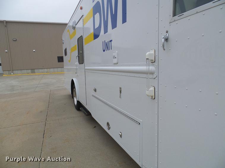 image for item DF7137 2003 Freightliner MT55 DWI/DUI enforcement/command center truck