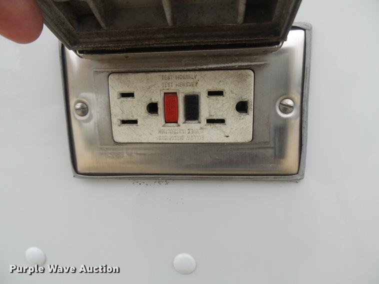 image for item DF7137 2003 Freightliner MT55 DWI/DUI enforcement/command center truck