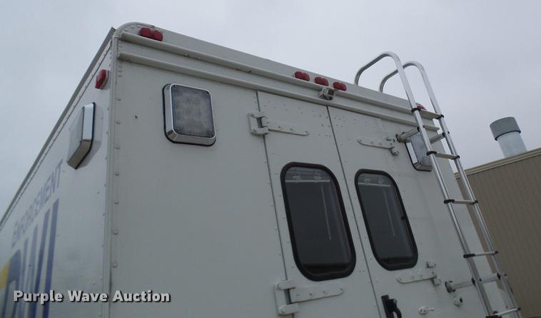 image for item DF7137 2003 Freightliner MT55 DWI/DUI enforcement/command center truck