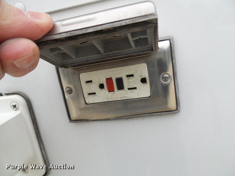 image for item DF7137 2003 Freightliner MT55 DWI/DUI enforcement/command center truck