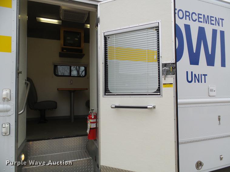 image for item DF7137 2003 Freightliner MT55 DWI/DUI enforcement/command center truck