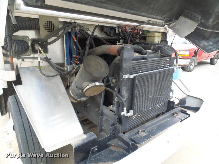 image for item DF7137 2003 Freightliner MT55 DWI/DUI enforcement/command center truck