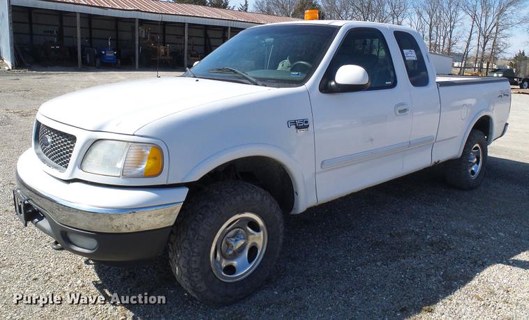 image for item DF7155 2001 Ford F150 SuperCab pickup truck