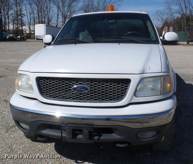 image for item DF7155 2001 Ford F150 SuperCab pickup truck