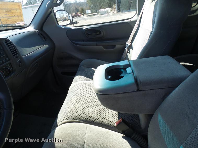 image for item DF7155 2001 Ford F150 SuperCab pickup truck