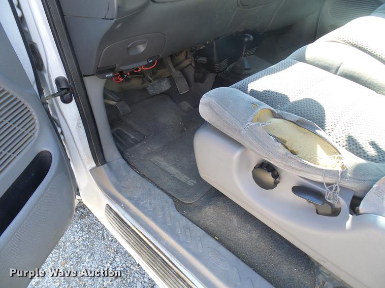 image for item DF7155 2001 Ford F150 SuperCab pickup truck