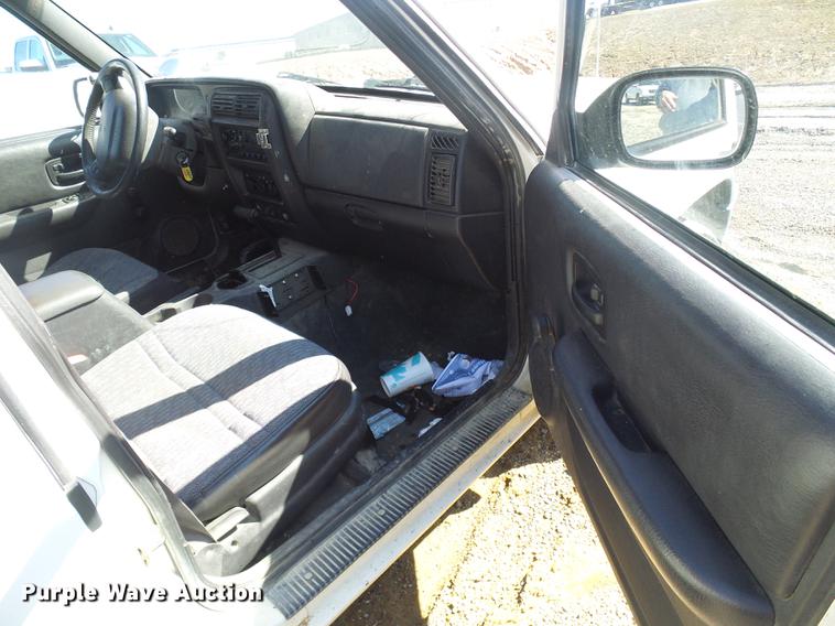 image for item DF7156 1999 Jeep Cherokee SUV