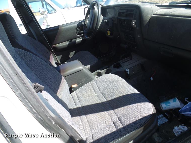 image for item DF7156 1999 Jeep Cherokee SUV