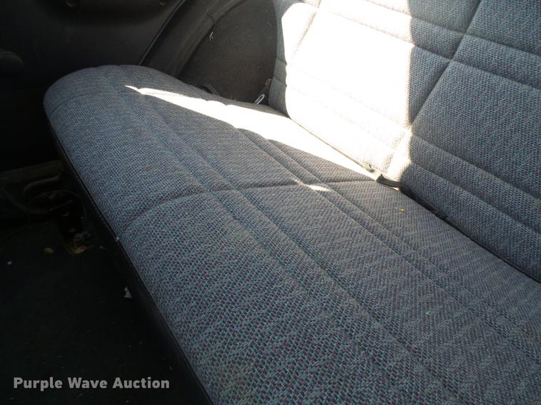 image for item DF7156 1999 Jeep Cherokee SUV