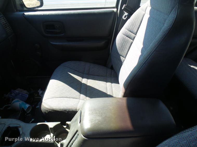 image for item DF7156 1999 Jeep Cherokee SUV