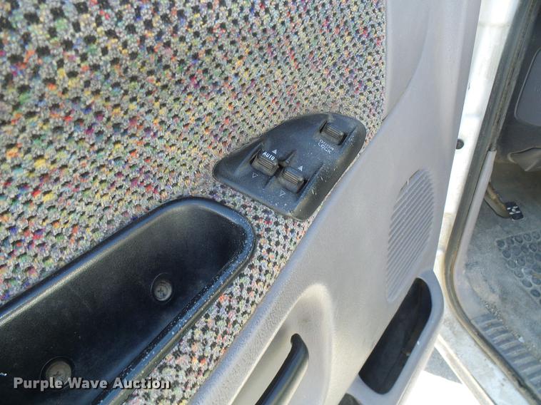 image for item DF7157 1999 Dodge Ram 1500 Ext. Cab flatbed pickup truck