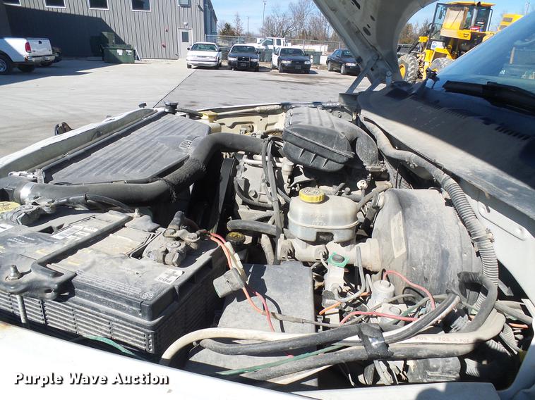 image for item DF7157 1999 Dodge Ram 1500 Ext. Cab flatbed pickup truck