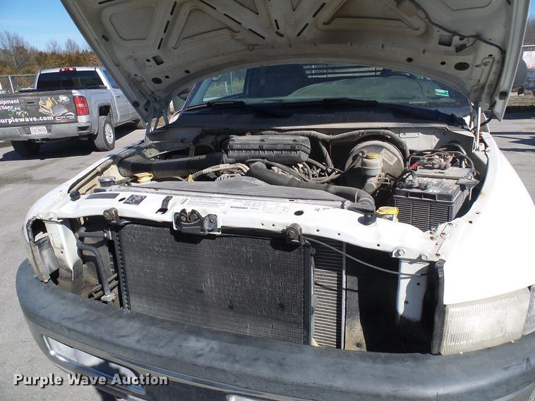 image for item DF7157 1999 Dodge Ram 1500 Ext. Cab flatbed pickup truck