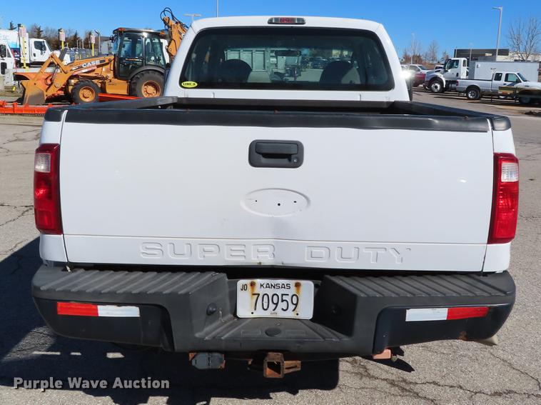 image for item DF7679 2008 Ford F250 Super Duty SuperCab pickup truck