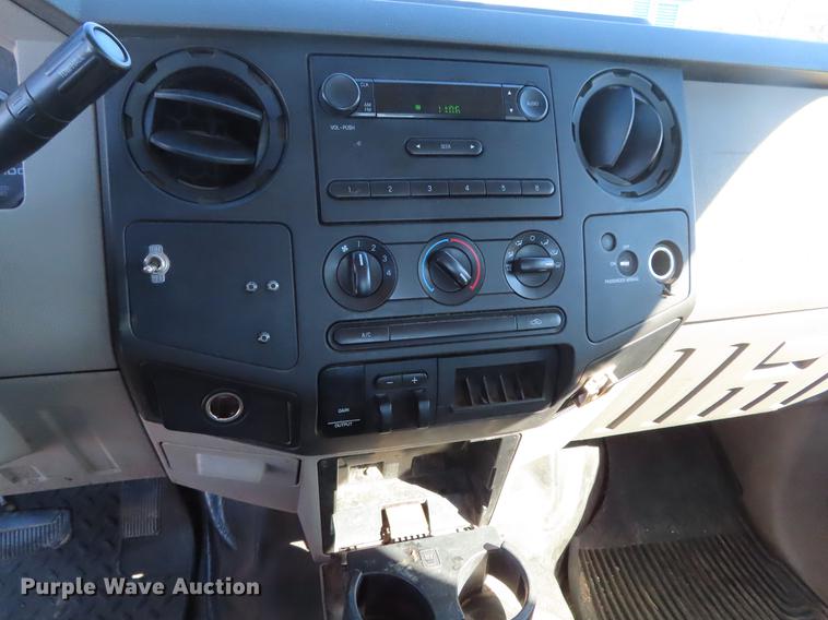 image for item DF7679 2008 Ford F250 Super Duty SuperCab pickup truck