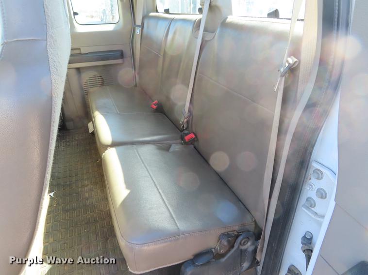 image for item DF7679 2008 Ford F250 Super Duty SuperCab pickup truck