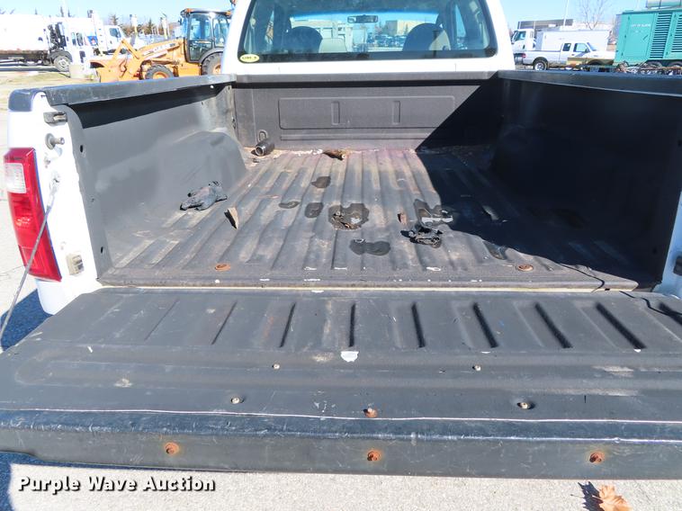 image for item DF7679 2008 Ford F250 Super Duty SuperCab pickup truck