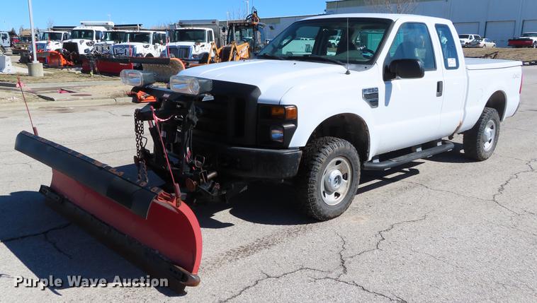 image for item DF7682 2008 Ford F250 Super Duty SuperCab pickup truck