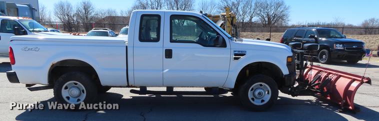 image for item DF7682 2008 Ford F250 Super Duty SuperCab pickup truck