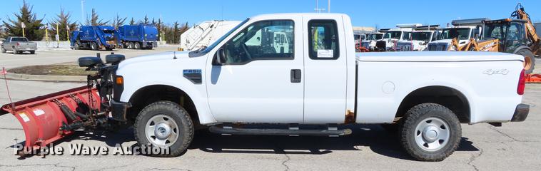 image for item DF7682 2008 Ford F250 Super Duty SuperCab pickup truck