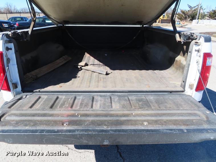 image for item DF7682 2008 Ford F250 Super Duty SuperCab pickup truck