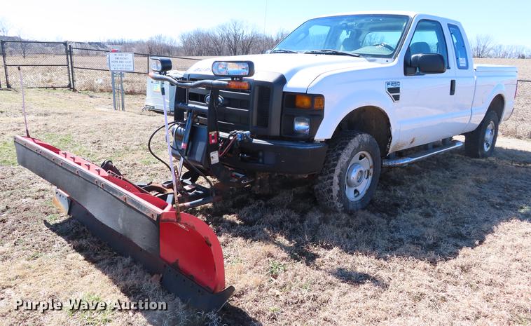 image for item DF7683 2008 Ford F250 Super Duty SuperCab pickup truck