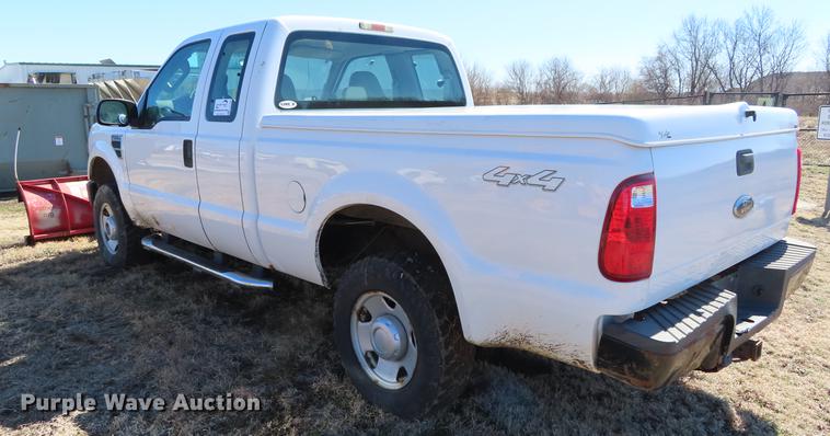 image for item DF7683 2008 Ford F250 Super Duty SuperCab pickup truck