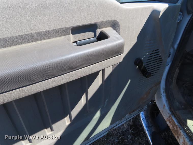 image for item DF7683 2008 Ford F250 Super Duty SuperCab pickup truck